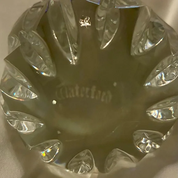 Authentic Heirloom Waterford Crystal Annual Egg mid-late 90’s Paperweight